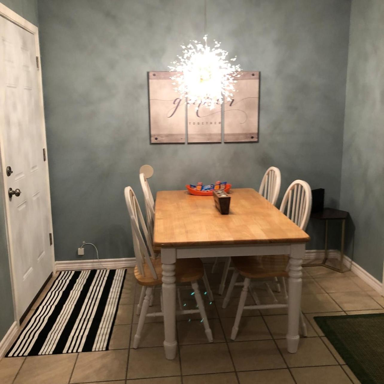 Brilliant & Beautiful Bnb Apartment! B Колидж Стейшън Екстериор снимка